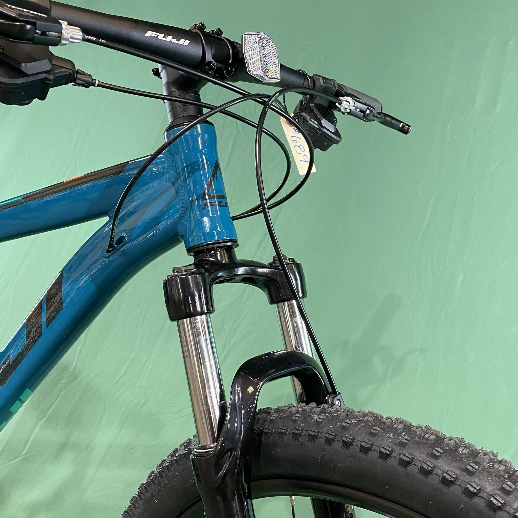 Fuji one 9 best sale mountain bike
